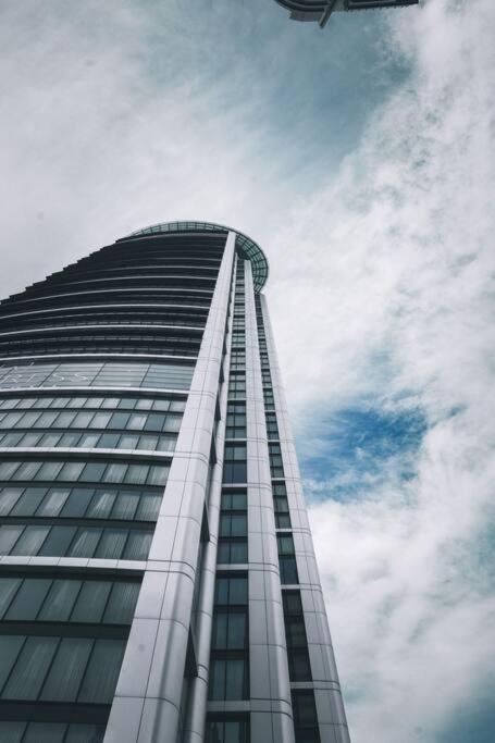 Serviced Luxurious 3+1 In Address Emaar Square Isztambul Kültér fotó