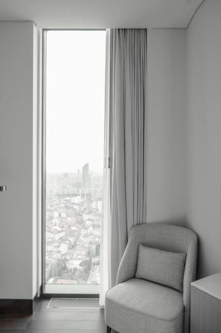 Serviced Luxurious 3+1 In Address Emaar Square Isztambul Kültér fotó